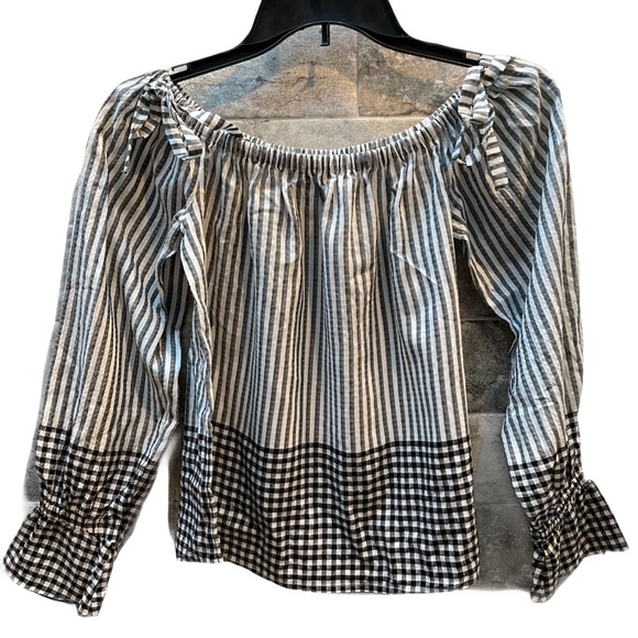 Express Tops - ❤️ EXPRESS OFF THE SHOULDER STRIPED TOP SIZE XS